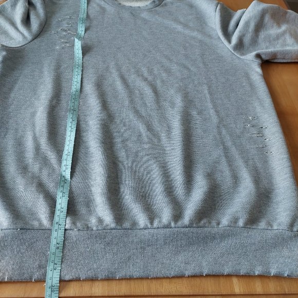AMNESIA men's long sleeved solid grey distressed sweatshirt size Large - Picture 12 of 13